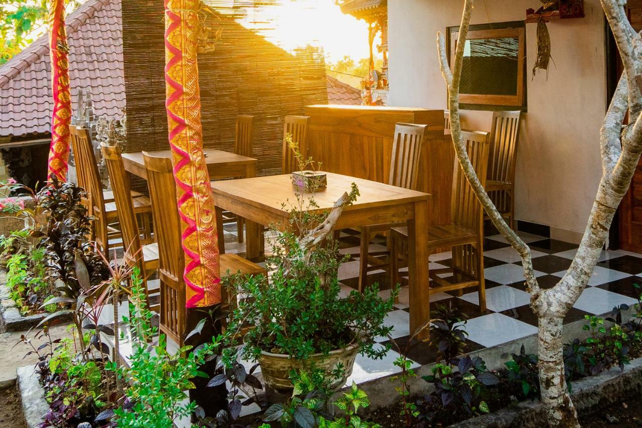 Kamasanti Hostel Toyapakeh Luaran gambar